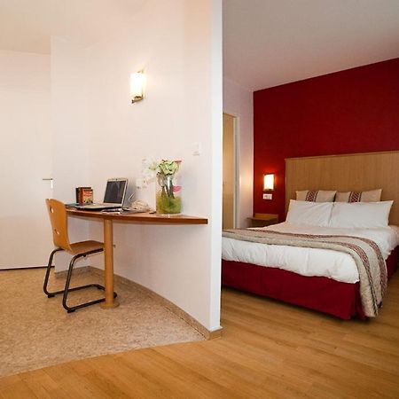 Les Messines Apparthotel Mety Pokoj fotografie